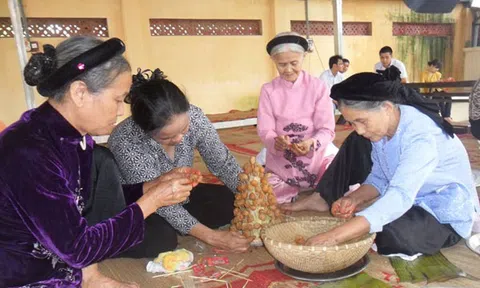 Mở trang sử làng, ước gì như ngày xưa