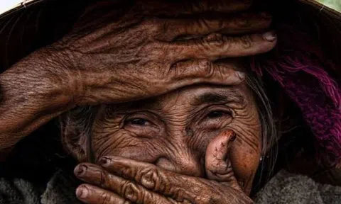 Chuyện chưa biết về bức ảnh “Cụ bà đẹp nhất thế giới”