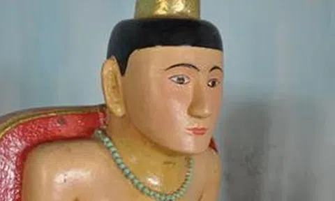 Y phục của hoàng hậu Champa