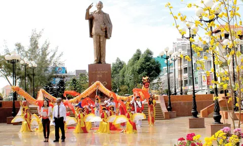 Cần Thơ có bến Ninh Kiều