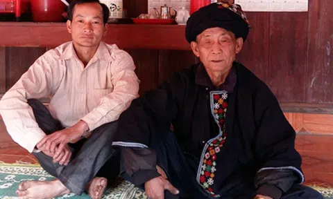 Truyền đời giữ cột mốc biên cương