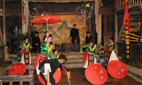 Lễ hội khèn Mông trên cao nguyên đá Đồng Văn