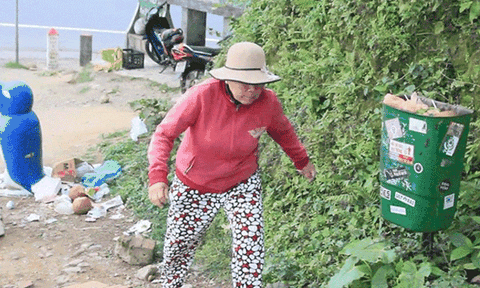 Nhếch nhác trên di tích cấp quốc gia Hải Vân Quan 