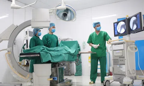 Bệnh viện hữu nghị Lạc Việt đầu tư Hệ thống C-Arm