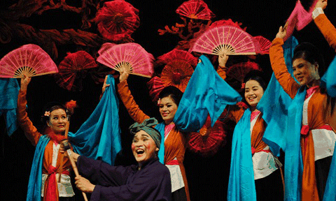 Bàn cách nâng cao chất lượng hoạt động nghệ thuật sân khấu