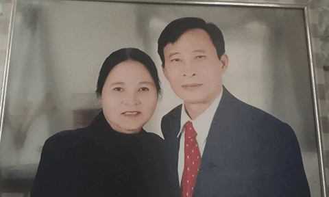 Anh vẫn chưa về!