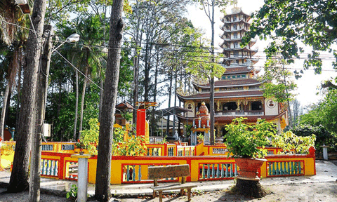 Ngôi chùa nơi xứ biển