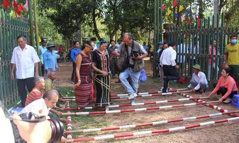 Lễ hội mừng lúa mới của đồng bào Chơ Ro