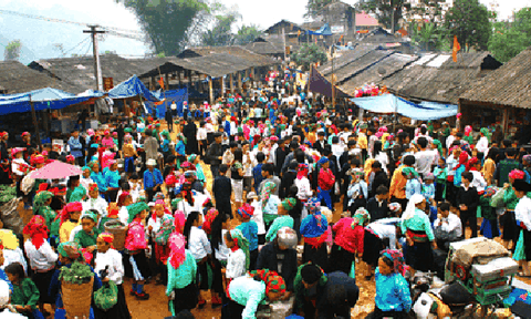 Hấp dẫn lễ hội Chợ tình Khâu Vai năm 2018