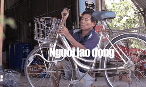 “Đại gia” xe đạp cũ của học sinh nghèo ở miền Tây 