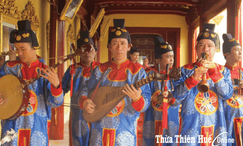 Đãi ngộ nghệ nhân, đừng chần chừ nữa!