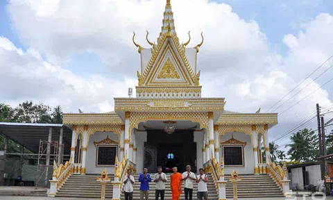 Độc đáo ngôi chùa Phật giáo Nam tông Khmer