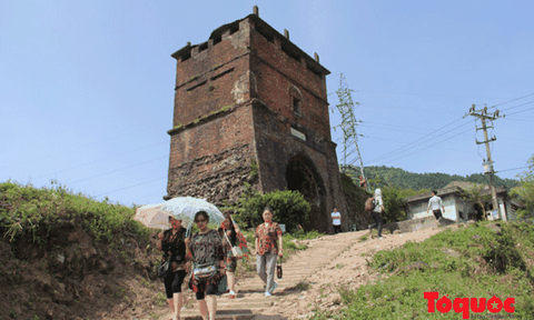 Tiến hành khai quật khảo cổ tại di tích Hải Vân Quan