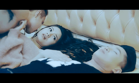 Ca sĩ Nam Khang "cảnh nóng" phim ca nhạc Huyết Chiến