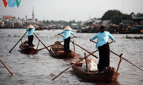 Về chợ nổi Cái Bè ngắm cảnh sông nước Tiền Giang