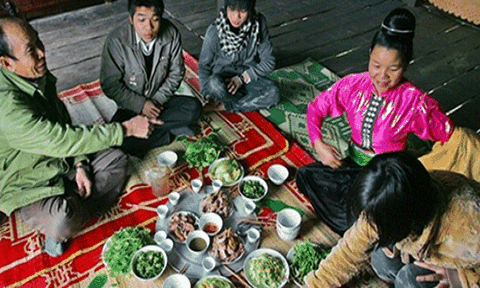 Văn hóa trong mâm rượu của người Thái Tây Bắc