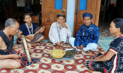 Tiếng đàn h'jưl của Alăng Thị Nhá