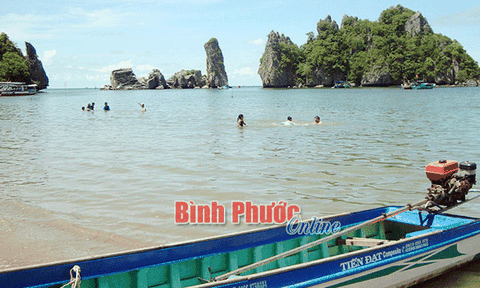 Độc đáo chùa Hang