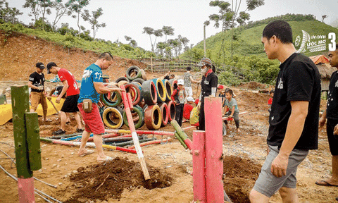 Lăn bánh ước mơ mang sân chơi lên vùng cao biên giới