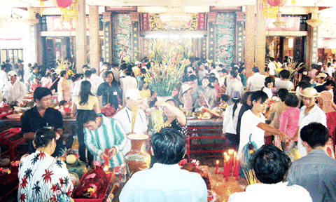 An toàn đi lễ Vía Bà