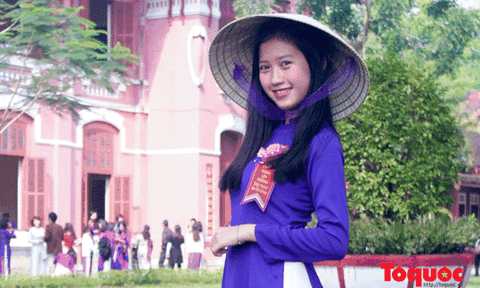 Về đâu nón bài thơ xứ Huế?