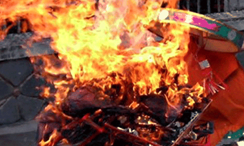 Tín ngưỡng và mê tín - ranh giới mong manh