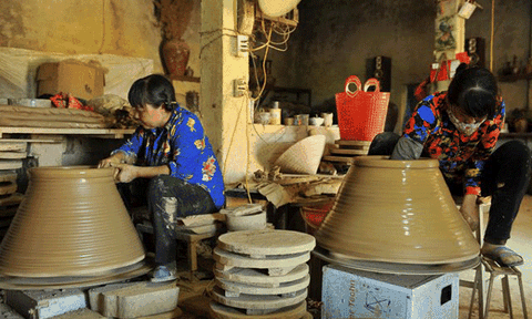 Khám phá nghề làm gốm Gia Thủy