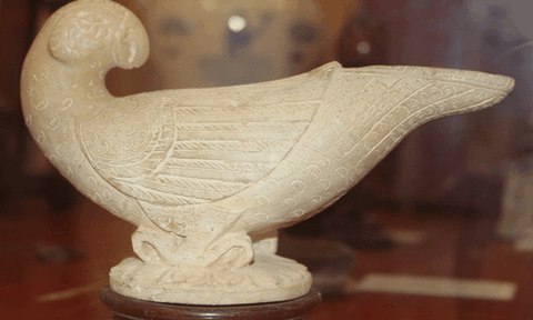 Độc đáo bộ sưu tập 650 đèn dầu cổ