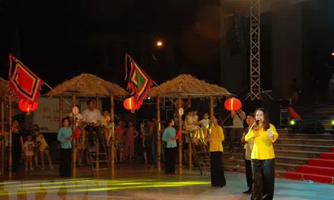 Quảng Trị vinh danh nghệ thuật bài chòi Trung Bộ