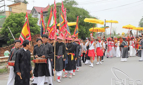 Hội Chèm mở giữa tháng năm