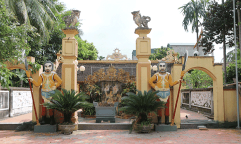 Khi dòng họ cùng trùng tu, bảo vệ di tích