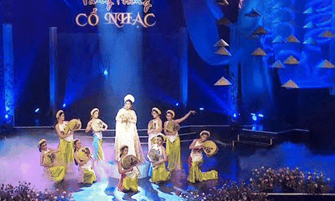 Tổ chức chương trình Vầng trăng cổ nhạc tại Hậu Giang