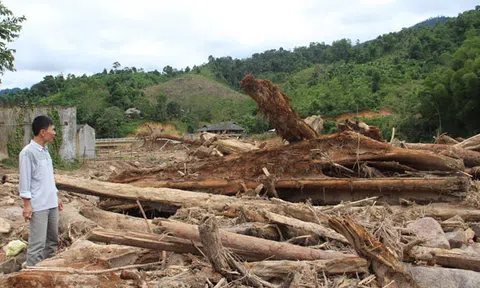 Thanh Hoá: Lũ quét 7 người chết, mất tích và thương vong 