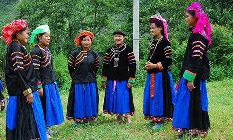 Lễ ra đồng (pặt oong) của dân tộc Pu Péo ở Hà Giang