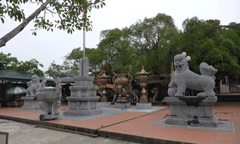 Có dứt điểm được linh vật ngoại lai?