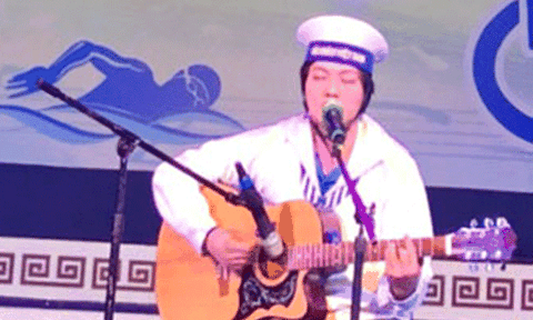 Anh chàng khiếm thị tài ba