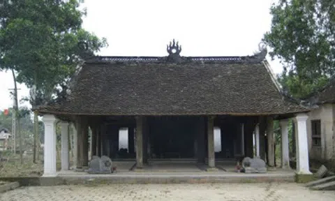 Linh thiêng Đền cổ Bạch Vân