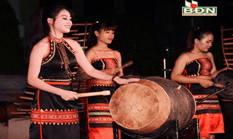 Đa dạng nhạc cụ của người Ê đê