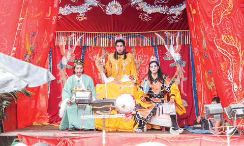 Hát bội và tục thờ tổ hát bội ở Đình Nam bộ