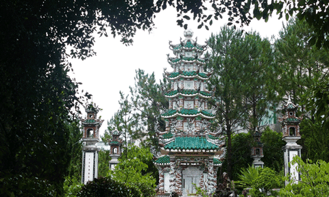 Chùa Linh Sơn (Đà Lạt) với lối kiến trúc độc đáo 