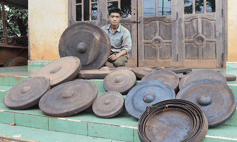 Về đâu chiêng quý...