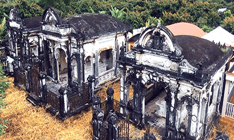 Khu mộ cổ như dinh thự của gia tộc miền Tây 