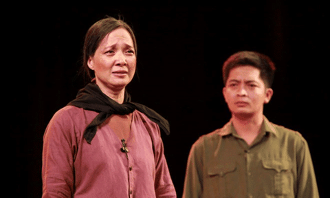 Nhà hát Tuổi trẻ công diễn vở kịch “Lời thề thứ 9“