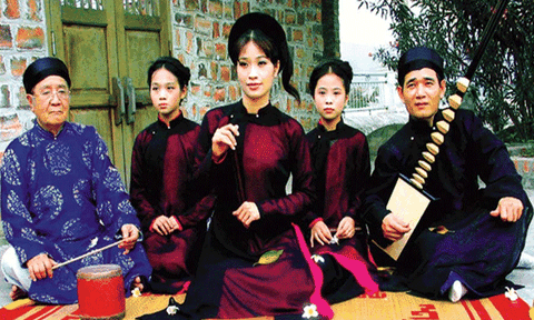 Sức sống ca trù làng Đông Dương