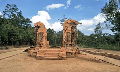 Dịch thuật 35 văn bia cổ tiếng Phạn tại di sản Mỹ Sơn