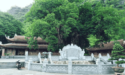 Đền Đức ông Trần Quốc Nghiễn