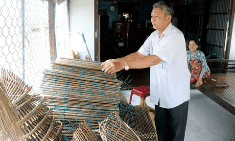 Nghề đan lọp vào mùa