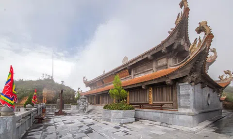 Kiệt tác tâm linh trên những đỉnh trời