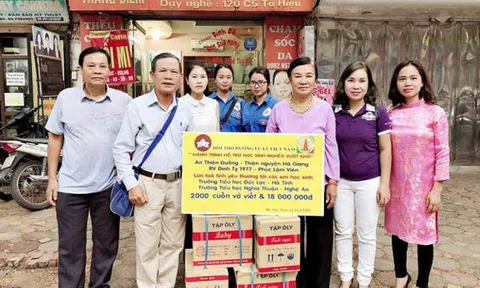 Hành trình hỗ trợ "học sinh nghèo vượt khó”