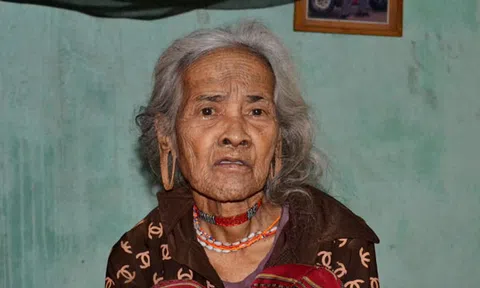 Tục xăm mình làm đẹp kỳ lạ ở ngã ba Đông Dương